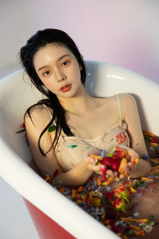 《不戴套的瑜伽教练3》在线观看
